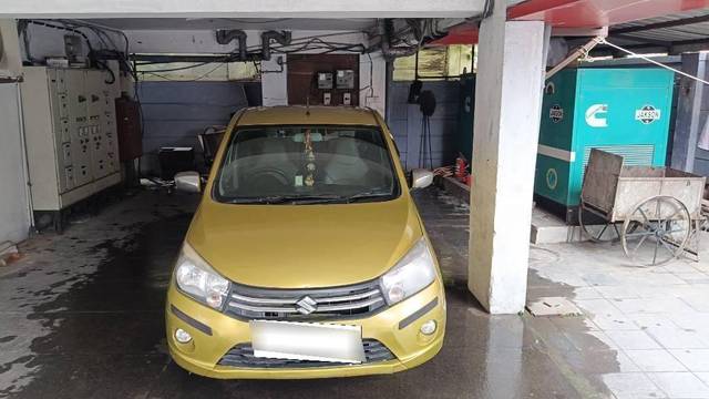 https://images10.gaadi.com/usedcar_image/4642248/original/processed_processed_2a9fe9b1-96f9-418a-9a22-5b666c7fcb16.jpg?imwidth=6400