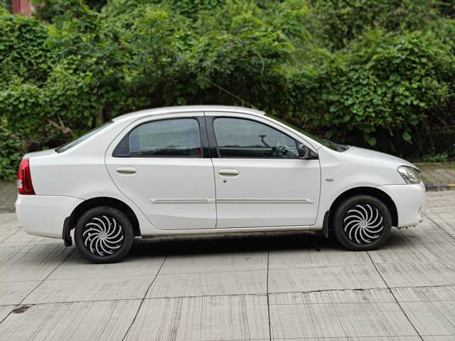 https://images10.gaadi.com/usedcar_image/4642269/original/d3f95b5a68a8dfed161ca495c12591a2.jpg?imwidth=6401