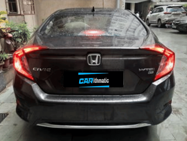 https://images10.gaadi.com/usedcar_image/4642272/original/52be3a55b82821bb5efb78b51ee9f704.png?imwidth=6402