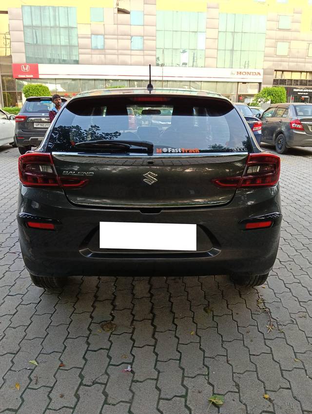 https://images10.gaadi.com/usedcar_image/4642277/original/processed_4ffc37cdf873701ebde8c9e5fd54eb58.jpg?imwidth=6401