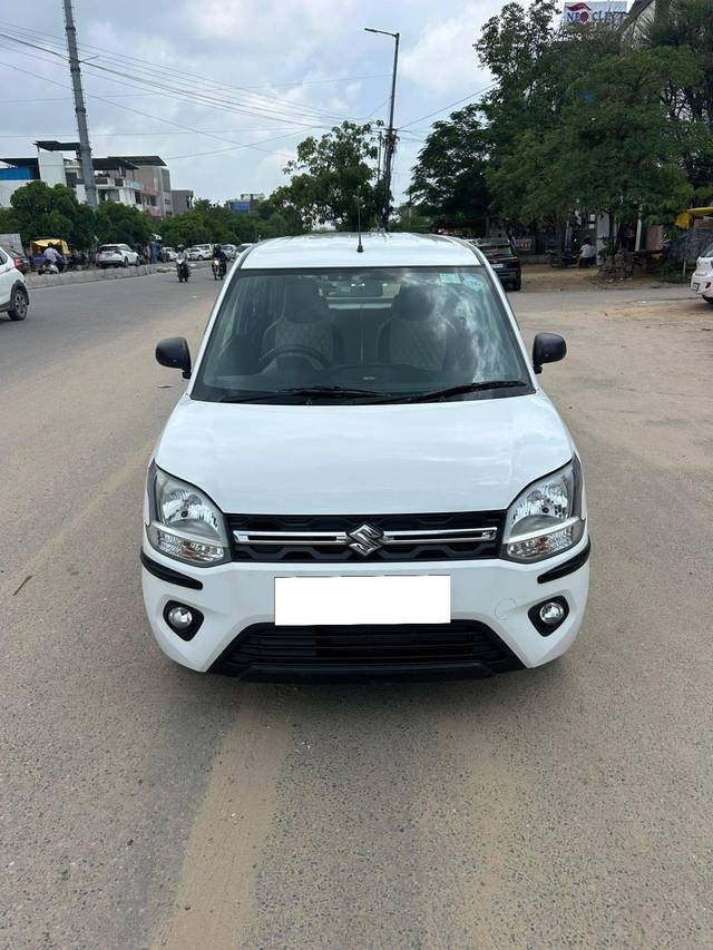 https://images10.gaadi.com/usedcar_image/4642279/original/processed_d6db87b208b25531bdccea06b33d1788.jpg?imwidth=6400