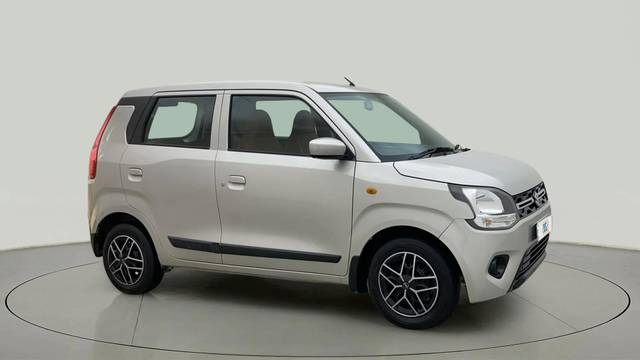 https://images10.gaadi.com/usedcar_image/4642284/original/8fd7e5813cfaf537b931863cbc6e56bb.jpg?imwidth=6400