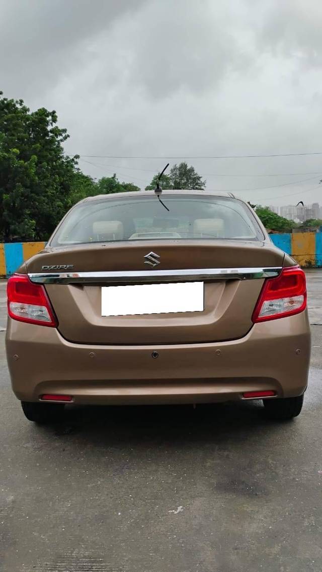 https://images10.gaadi.com/usedcar_image/4642285/original/processed_c59db22b2980a171d139ebf468cb1f1b.jpg?imwidth=6402