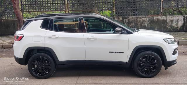 https://images10.gaadi.com/usedcar_image/4642291/original/processed_f2497d66b71fd2ef68b1ba49d126ab0e.jpg?imwidth=6401