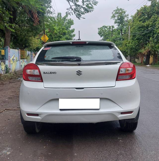 https://images10.gaadi.com/usedcar_image/4642323/original/processed_c4c3f47ae6cf84bcffdfed4a207cddf0.jpg?imwidth=6402