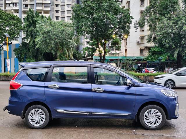 https://images10.gaadi.com/usedcar_image/4642327/original/211113012d801628b4bc48e1b1fac1c3.jpg?imwidth=6401