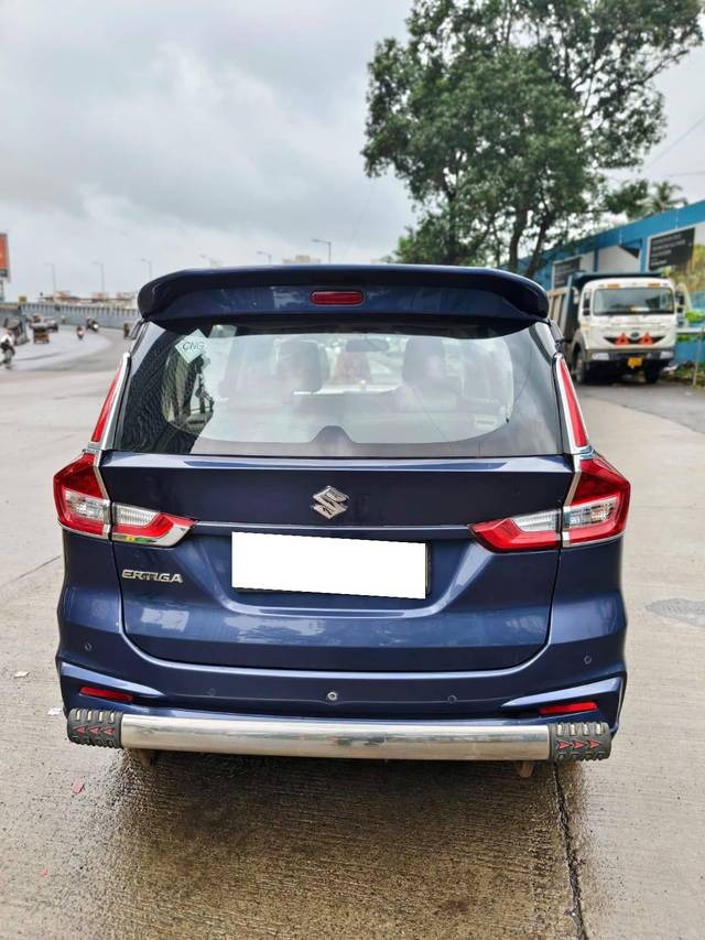 https://images10.gaadi.com/usedcar_image/4642327/original/processed_f37ed15ca9435282ad32ebe4e6ec286d.jpg?imwidth=6402