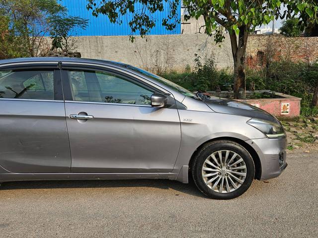 https://images10.gaadi.com/usedcar_image/4642329/original/processed_579101e0-504b-4556-8499-a28ed2f0f28e.jpg?imwidth=6400