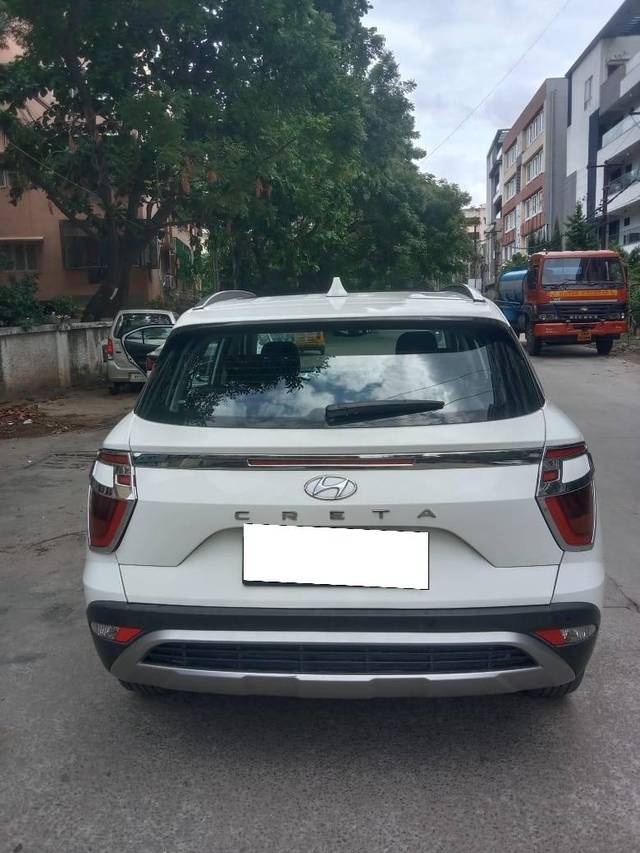 https://images10.gaadi.com/usedcar_image/4642388/original/processed_e85aaf793529fdc218e1cd92a34ab35d.jpg?imwidth=6401