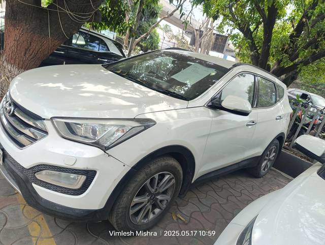 https://images10.gaadi.com/usedcar_image/4642406/original/processed_f54bce0f24ec60535b58087ab999ef85.jpg?imwidth=6402