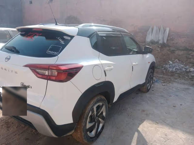 https://images10.gaadi.com/usedcar_image/4642428/original/92b2b47b-434a-48ef-84c5-720f3334afc1.png?imwidth=6401