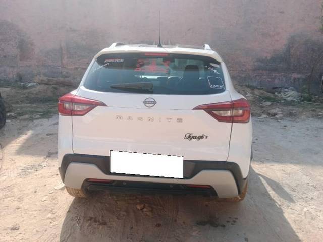 https://images10.gaadi.com/usedcar_image/4642428/original/processed_a6efacfc-d26a-4d78-abe0-641ee96c5f5b.jpeg?imwidth=6402