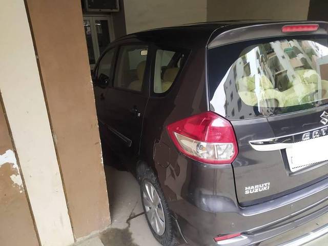 https://images10.gaadi.com/usedcar_image/4642449/original/processed_3d969ab3-7e87-4e5a-a0e0-b0170b104f79.jpg?imwidth=6400