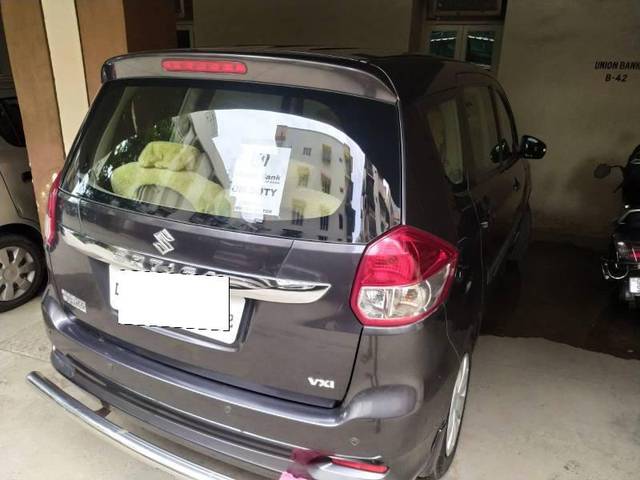 https://images10.gaadi.com/usedcar_image/4642449/original/processed_543921a6-98e6-4d23-abbc-11d3c2008233.jpg?imwidth=6401