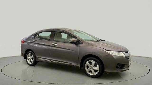 https://images10.gaadi.com/usedcar_image/4642454/original/b3745c8c10d48f3375cb7a6941880467.jpg?imwidth=6400