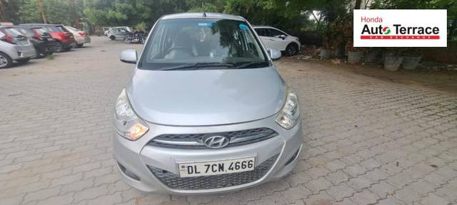 https://images10.gaadi.com/usedcar_image/4642456/original/8bb080a5f47c86d6951e307e74f80432.jpeg?imwidth=6400