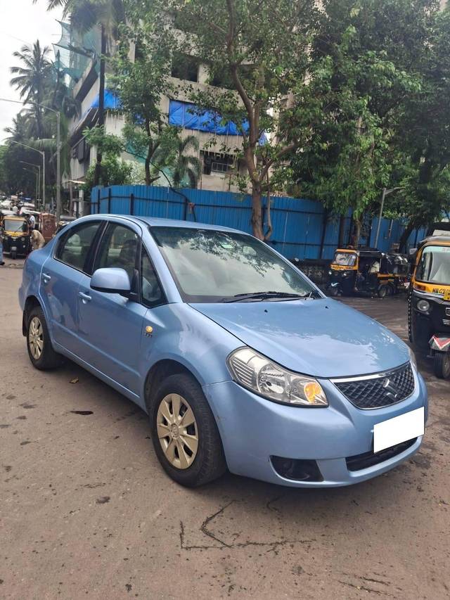 https://images10.gaadi.com/usedcar_image/4642462/original/processed_91a8469a-a5ce-4f00-8180-36c6cf1fdded.jpg?imwidth=6400