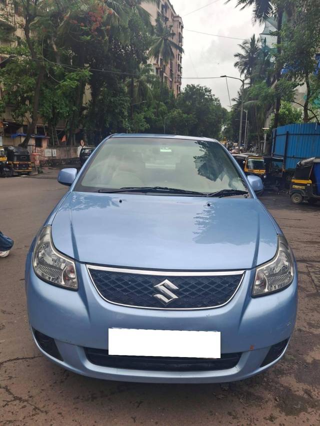 https://images10.gaadi.com/usedcar_image/4642462/original/processed_de8d2f65-f976-472e-bbb9-5493b1025c28.jpg?imwidth=6402