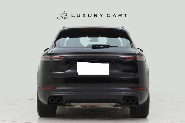 https://images10.gaadi.com/usedcar_image/4642478/original/processed_118e569e5d8a99efc517c73f4ba5e4f4.jpg?imwidth=6402