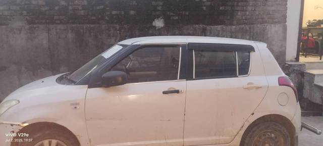 https://images10.gaadi.com/usedcar_image/4642533/original/processed_9374fb23-64bc-4422-96aa-5d3ae745c450.jpg?imwidth=6402