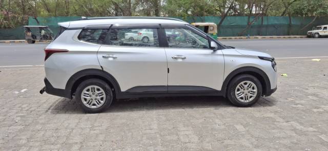https://images10.gaadi.com/usedcar_image/4642538/original/1b8ebbd363cad59b903c04ec34fc527f.jpg?imwidth=6401