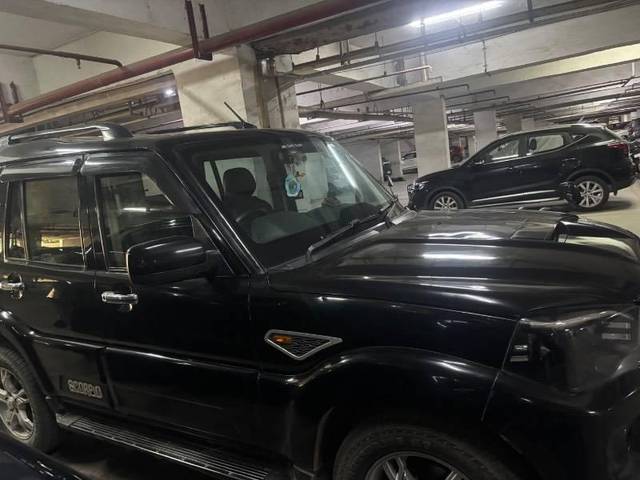 https://images10.gaadi.com/usedcar_image/4642543/original/processed_e692e8e4-71ec-4bf1-8887-73706c99ae29.jpeg?imwidth=6401