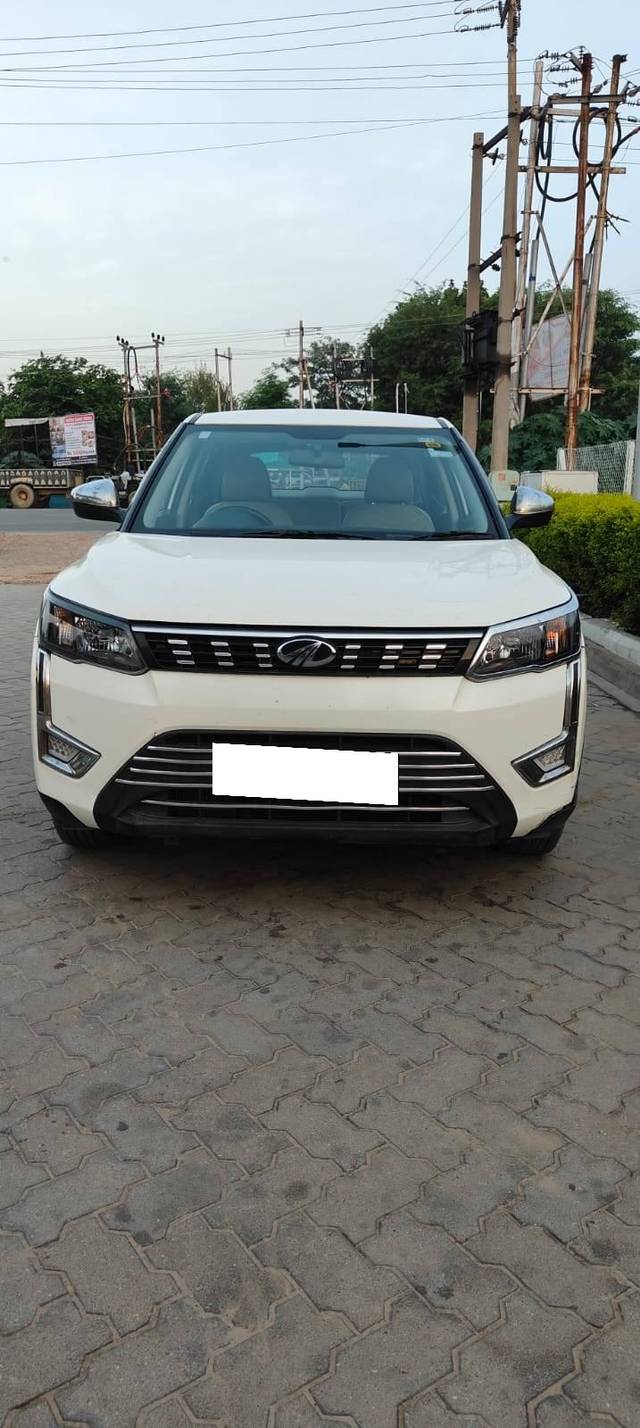 https://images10.gaadi.com/usedcar_image/4642590/original/processed_10bc0678ebda00d59668598a128c2f0d.jpeg?imwidth=6400