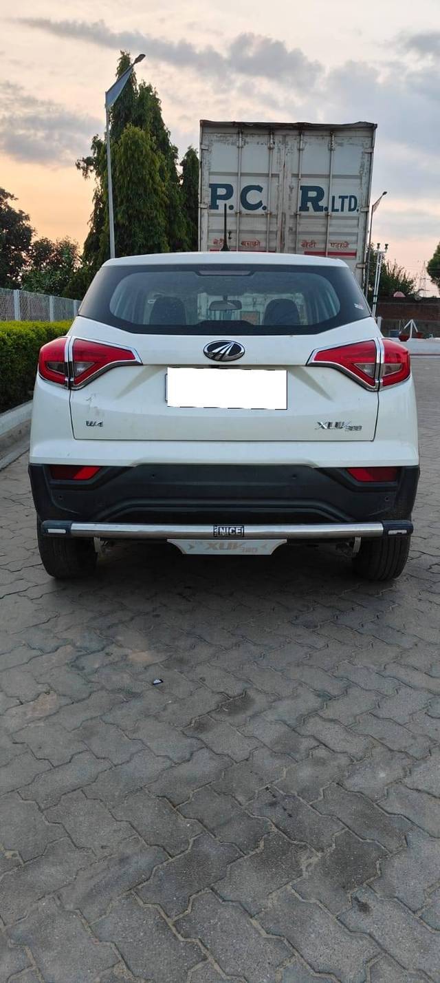 https://images10.gaadi.com/usedcar_image/4642590/original/processed_a20a466582bb22db628c7e9f82ab105d.jpeg?imwidth=6402