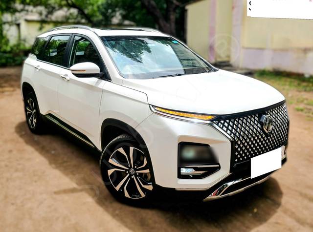 https://images10.gaadi.com/usedcar_image/4642597/original/processed_33436961dbcb34fc71711cfae52c3ae0.jpg?imwidth=6400