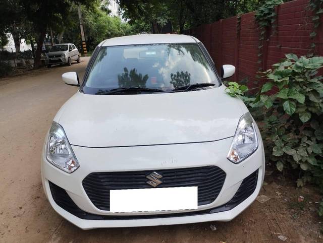 https://images10.gaadi.com/usedcar_image/4642601/original/processed_b36d9d51c9c5c24172b6ea9b170cbb46.jpg?imwidth=6400