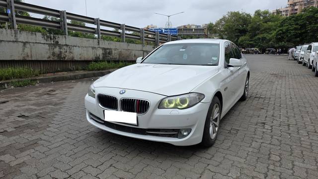 https://images10.gaadi.com/usedcar_image/4642602/original/processed_e71103ccd73867c35e468d5cbae91e82.jpeg?imwidth=6402
