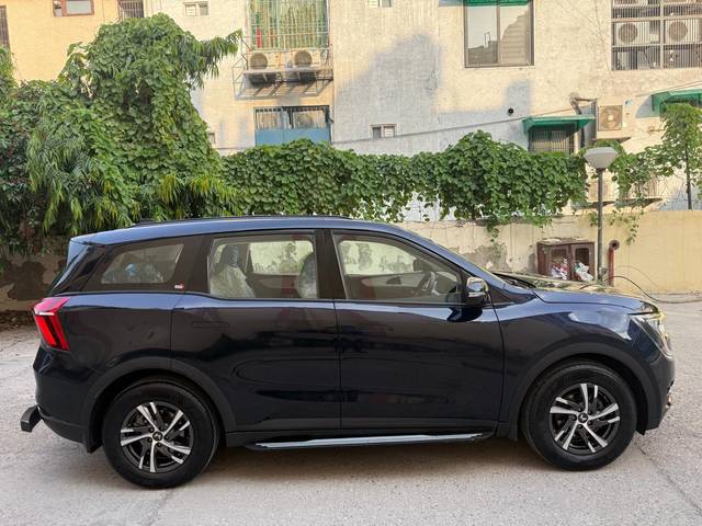 https://images10.gaadi.com/usedcar_image/4642610/original/76956fe07d29f30dc38cb1547c2227b7.jpg?imwidth=6401