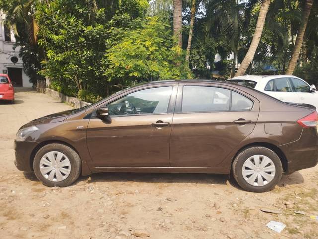 https://images10.gaadi.com/usedcar_image/4642655/original/processed_97979a55045b4edb16d61b96ad320b1c.jpg?imwidth=6402
