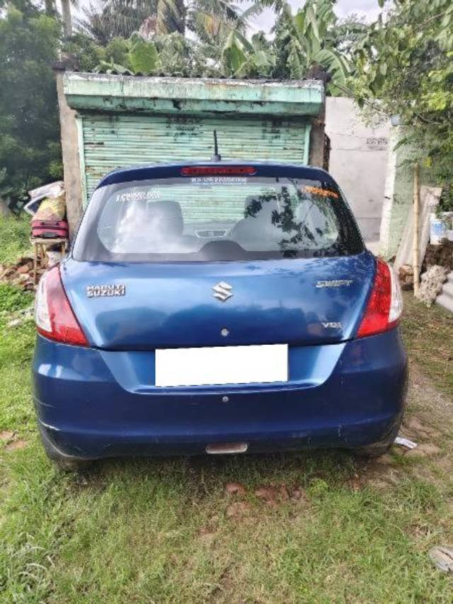 https://images10.gaadi.com/usedcar_image/4642667/original/processed_eff7b00c-19ee-4fb1-a0c7-d6125445f8a3.jpg?imwidth=6401