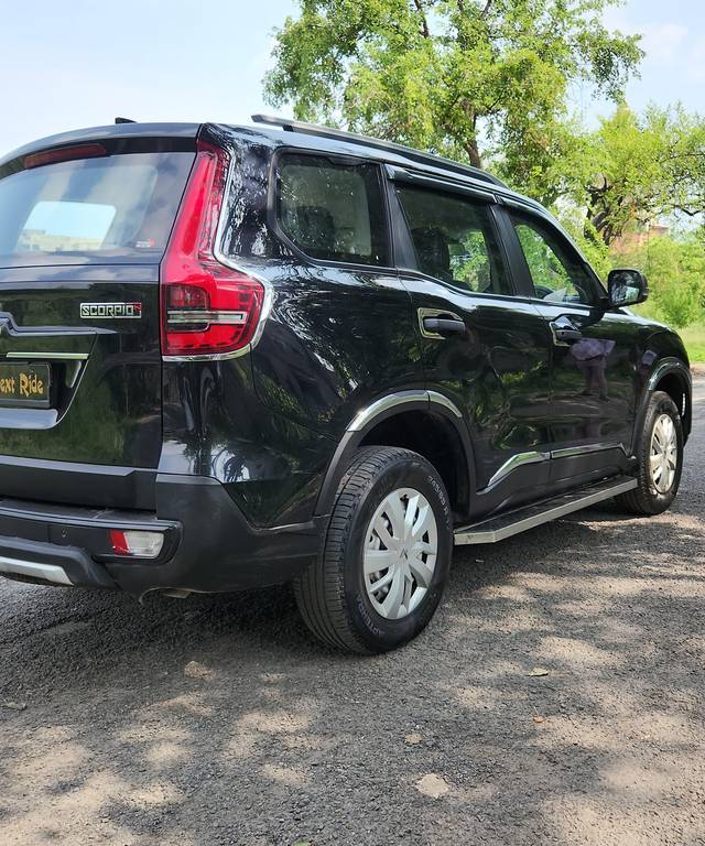 https://images10.gaadi.com/usedcar_image/4642681/original/processed_2df85ccfc2c4b0af88fbe8fc6b6f074c.jpg?imwidth=6401