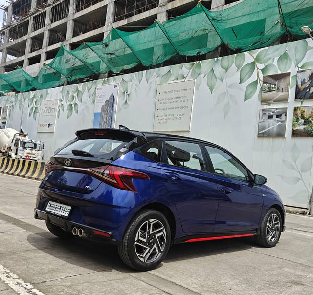 https://images10.gaadi.com/usedcar_image/4642684/original/processed_b007737ecdb5513d8a388cb22a62b33a.jpg?imwidth=6402