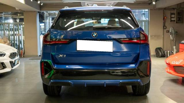 https://images10.gaadi.com/usedcar_image/4642700/original/processed_bc07a8ac39e66a264e045027cf663376.jpg?imwidth=6401