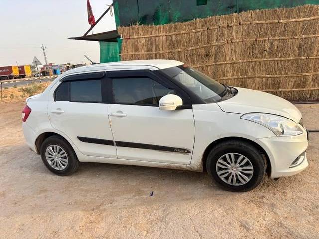 https://images10.gaadi.com/usedcar_image/4642730/original/processed_f3bd42dc-ba4e-4583-b5b1-98b612d557c6.jpeg?imwidth=6401