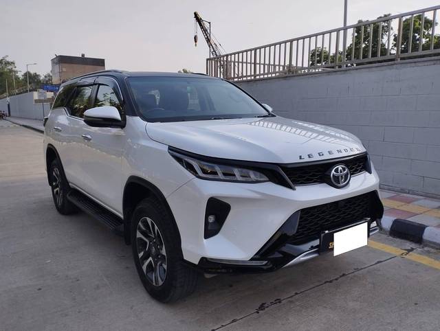https://images10.gaadi.com/usedcar_image/4642735/original/processed_5cf35b3bdaec9ab8dedc617f7e7120a1.jpg?imwidth=6400