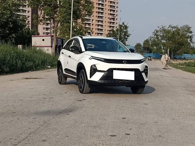 https://images10.gaadi.com/usedcar_image/4642787/original/processed_0bdcad75-52d0-42b2-9b75-faa4f3479951.jpg?imwidth=6400