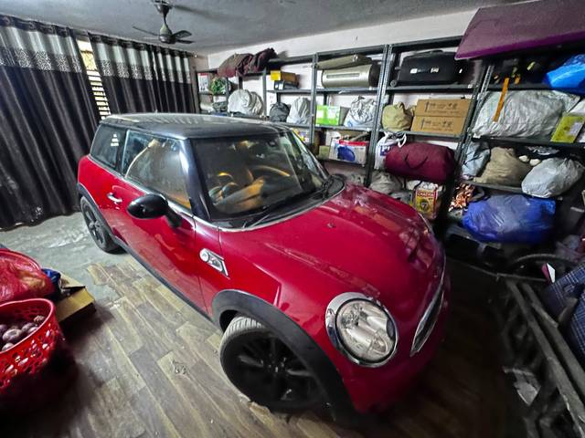 https://images10.gaadi.com/usedcar_image/4642898/original/processed_7712b940-1a24-4f95-b6a6-fbcc23c83129.jpg?imwidth=6400