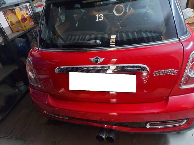 https://images10.gaadi.com/usedcar_image/4642898/original/processed_9845308c-409c-4a76-92bc-468e1168c6a4.jpg?imwidth=6401