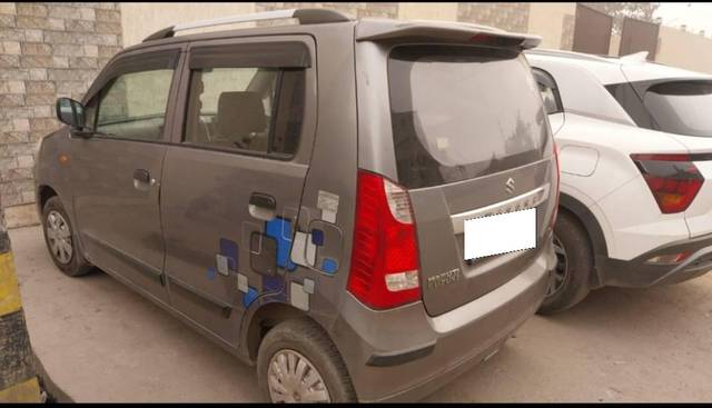https://images10.gaadi.com/usedcar_image/4642983/original/processed_56a625c4-965f-472b-9914-224475ff5cc9.jpg?imwidth=6400
