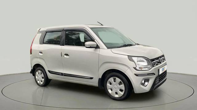 https://images10.gaadi.com/usedcar_image/4643010/original/cd13be19bd78b0e41f69fff655d5d82e.jpg?imwidth=6400
