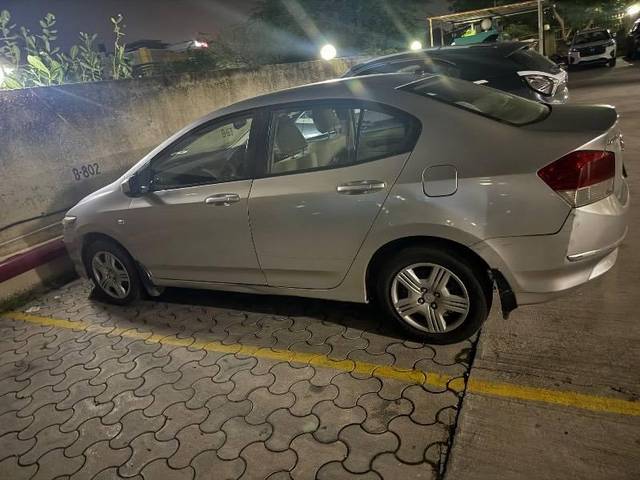 https://images10.gaadi.com/usedcar_image/4643080/original/processed_fdedd0a9-5fbf-456c-94d7-0cf37b9d6a74.jpeg?imwidth=6400
