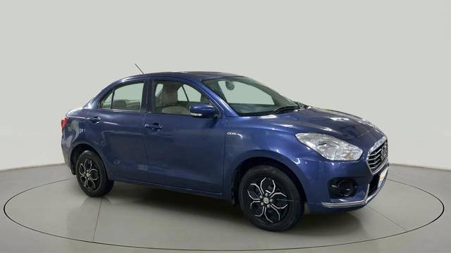 https://images10.gaadi.com/usedcar_image/4643091/original/5887cdfb18510cd2ea0529bdf0f1cd29.jpg?imwidth=6400