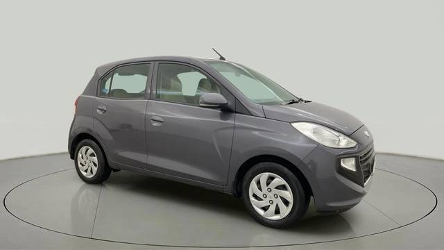 https://images10.gaadi.com/usedcar_image/4643094/original/08a7d7ad3bde6ad94780a3013978d0ff.jpg?imwidth=6400