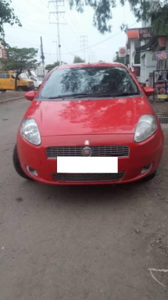 https://images10.gaadi.com/usedcar_image/4643254/original/processed_e014bc48-a2d8-40cf-a4cb-fd34acc85ab1.jpg?imwidth=6400
