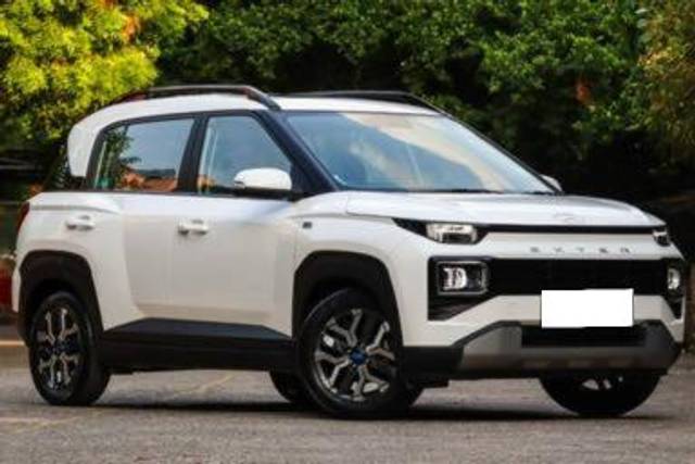 https://images10.gaadi.com/usedcar_image/4643296/original/processed_933584fe5a148e9e6c071accb2eca532.jpg?imwidth=6400