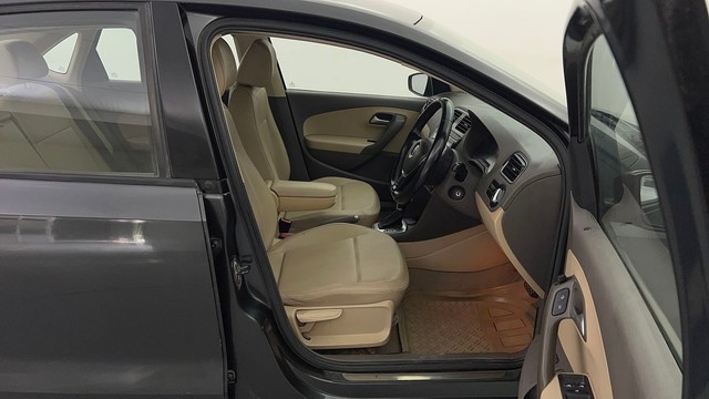 Second-hand 2016 Volkswagen Vento Petrol Highline AT for sale in New Delhi-15